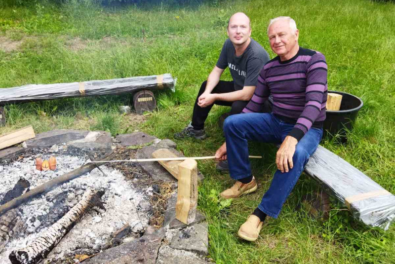udalosti / Opekanie v sobraneckých kúpeľoch - foto
