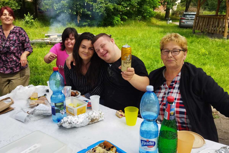 udalosti / Opekanie v sobraneckých kúpeľoch - foto